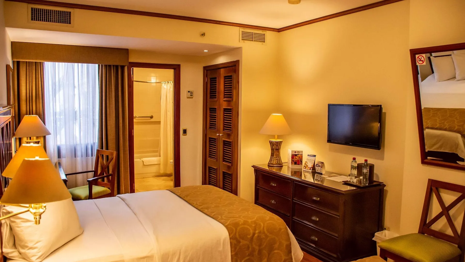 Best Western Plus Hotel Stofella Guatemala City 4*,  Guatemala
